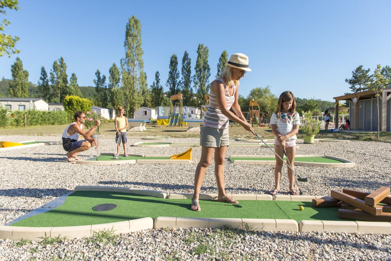 Camping Officiel Siblu Les Rives De Condrieu Kültér fotó